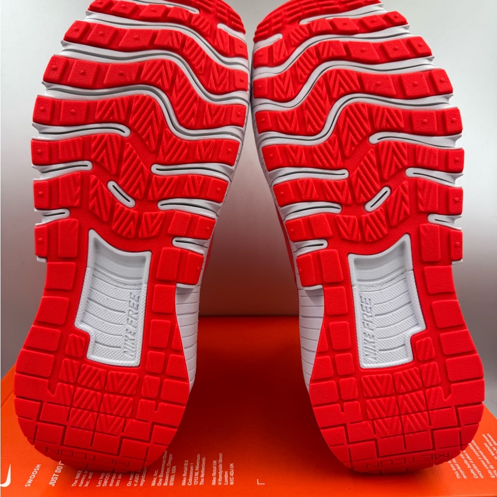 Nike Free Metcon 6 Magic Ember Bright Crimson BRAND NEW Multiple Sizes - Picture 7 of 7